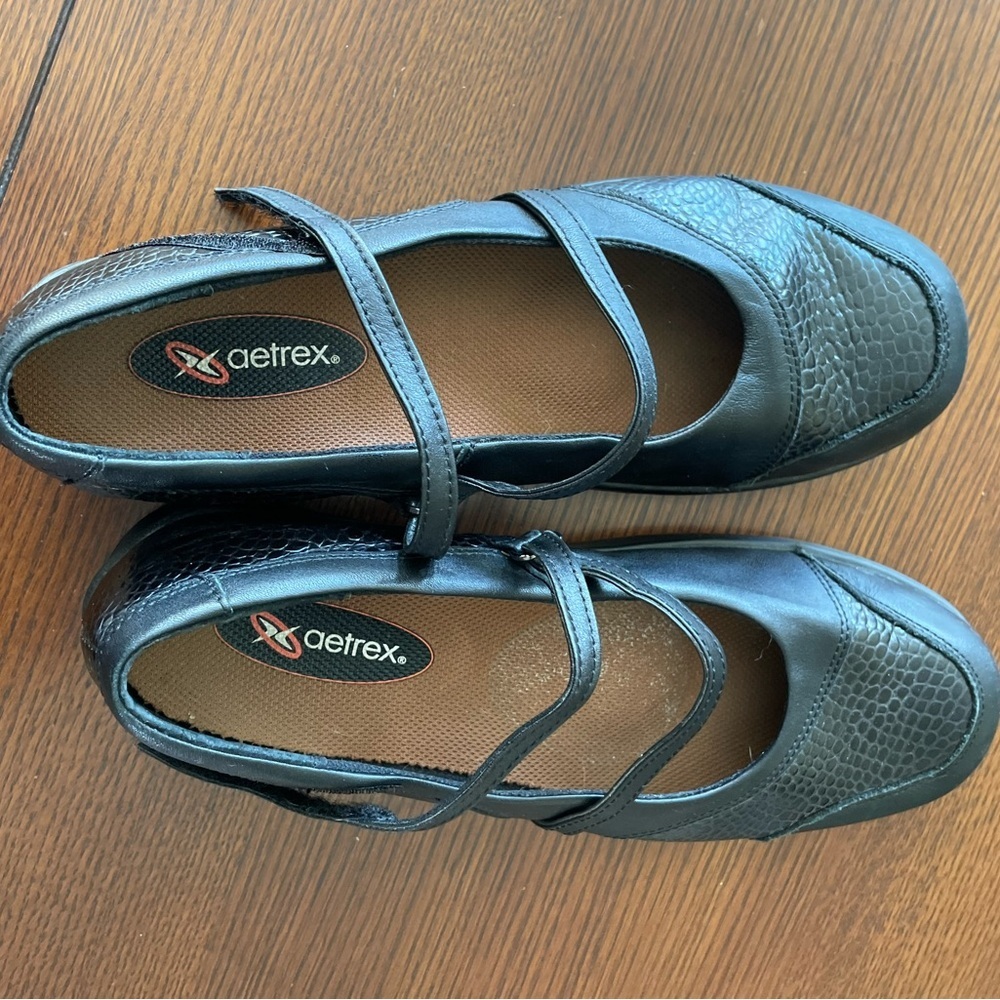 Aetrex shoes. Size 11 black. Mary Jane style